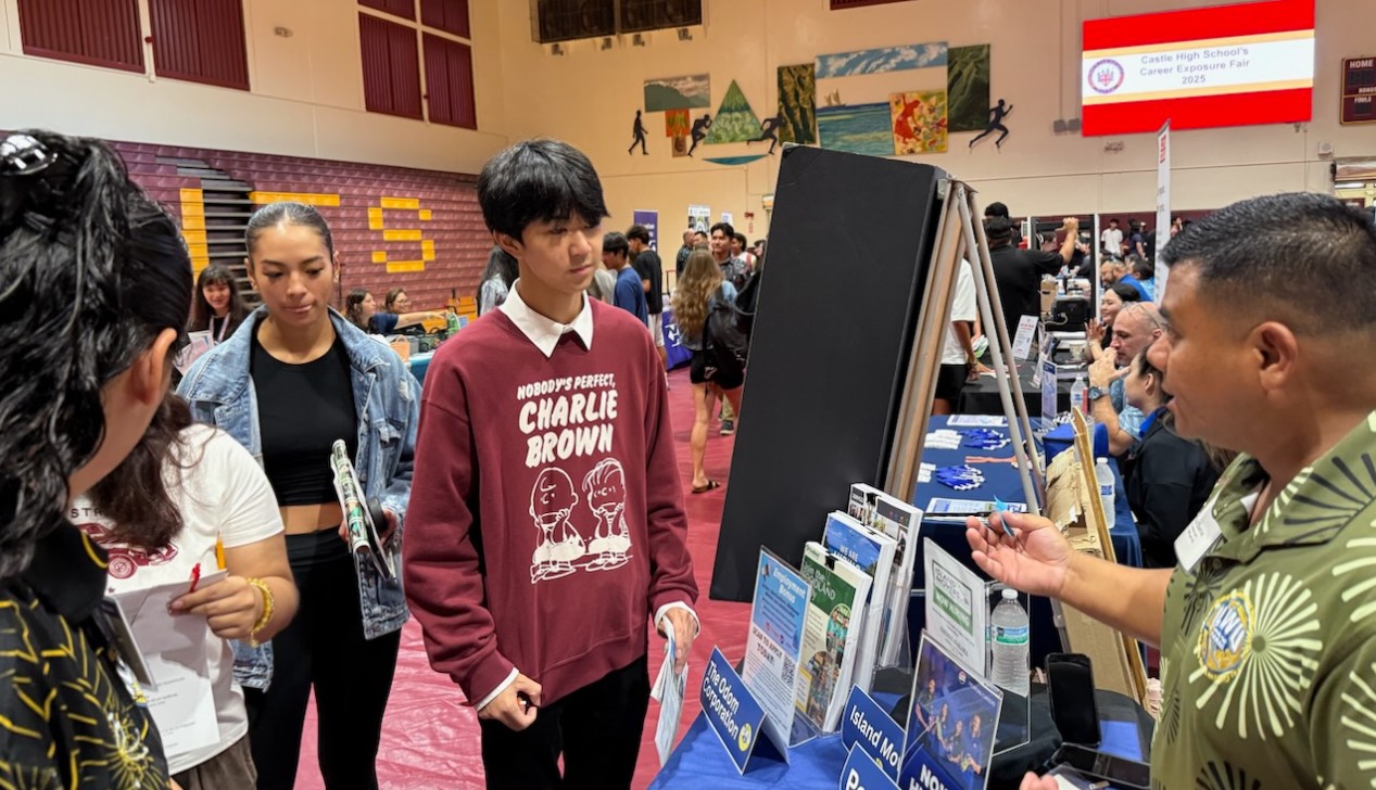 Local 142 Builds Pathways at Castle High School Career Fair